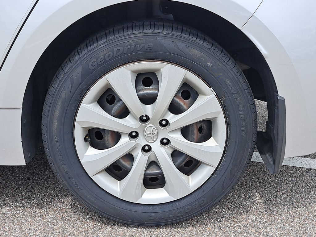 2020 Toyota Corolla LE photo 4