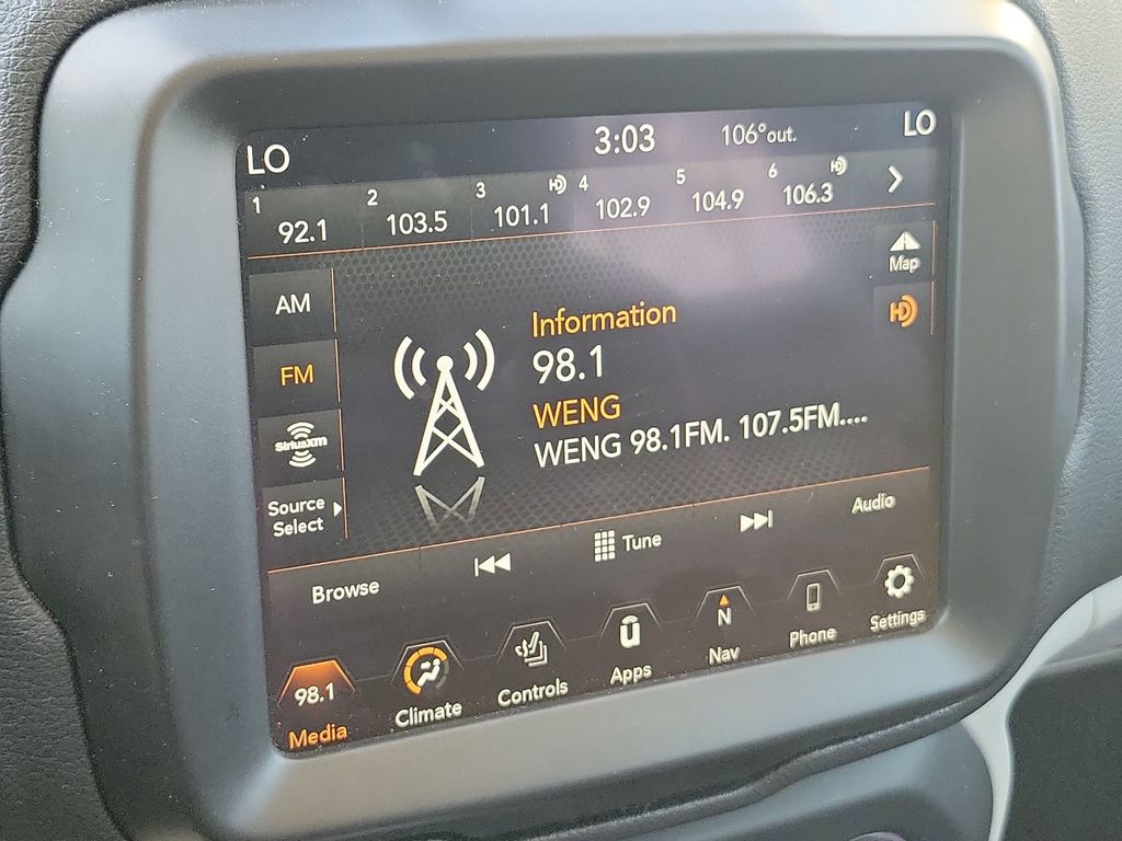 2022 Jeep Renegade Latitude photo 25
