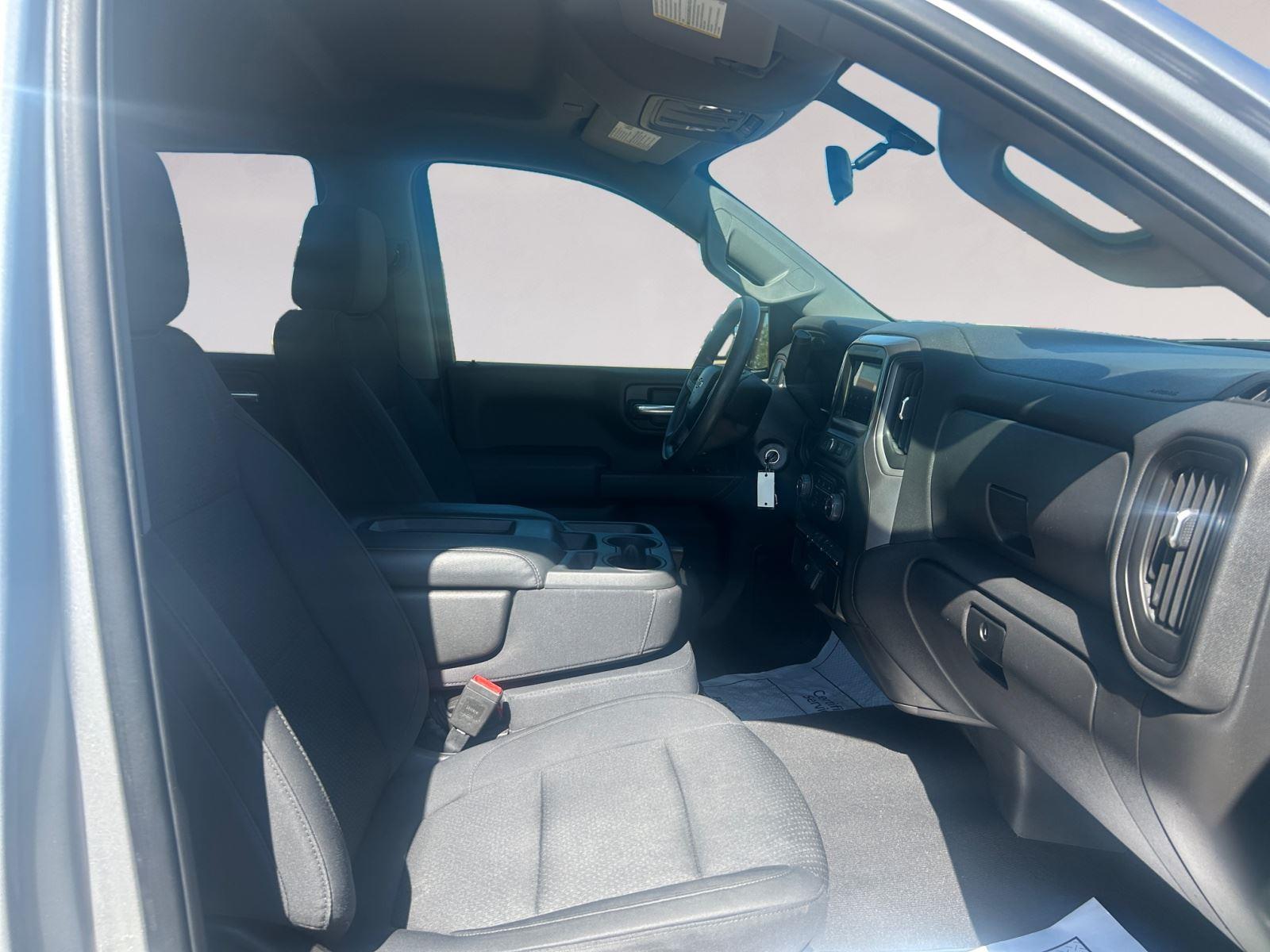 2020 Chevrolet Silverado 1500 Custom photo 9