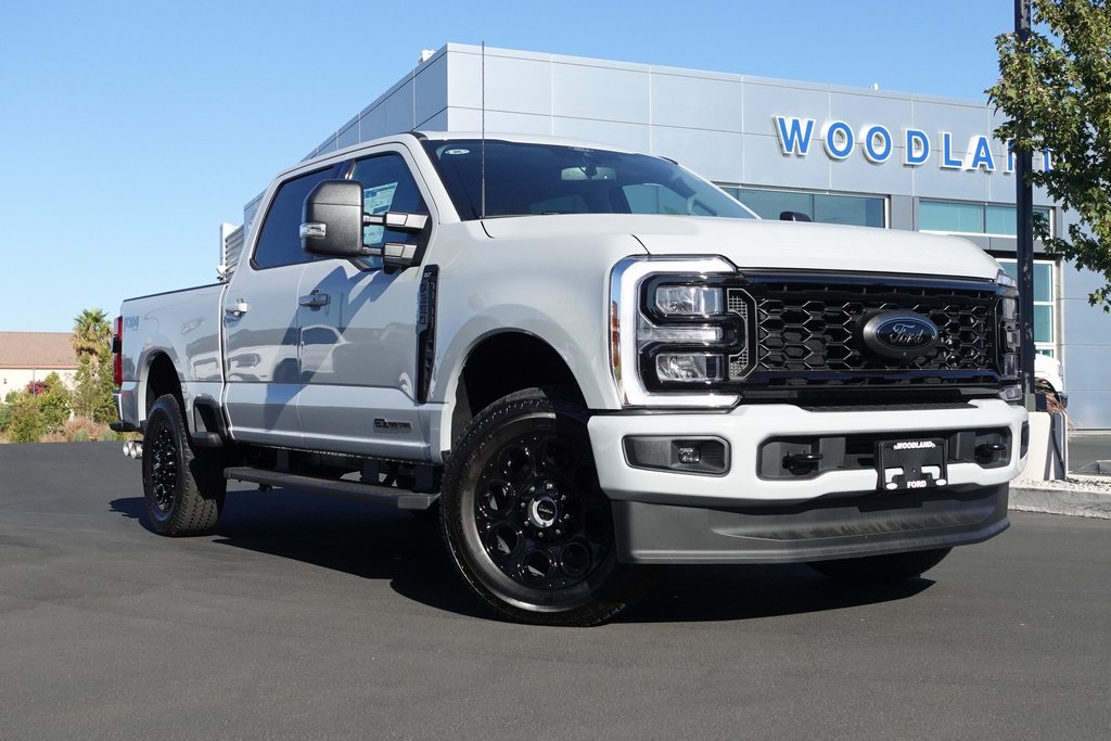 2025 Ford F-350 Super Duty XLT's photo