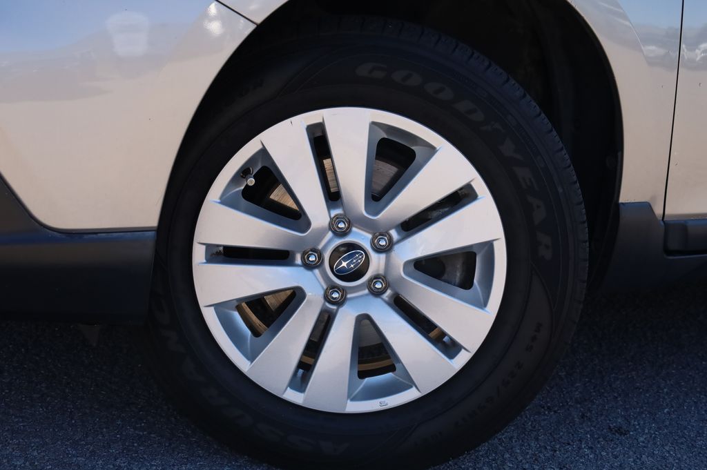 Used 2019 Subaru Outback Base with VIN 4S4BSABC1K3304824 for sale in West Columbia, SC