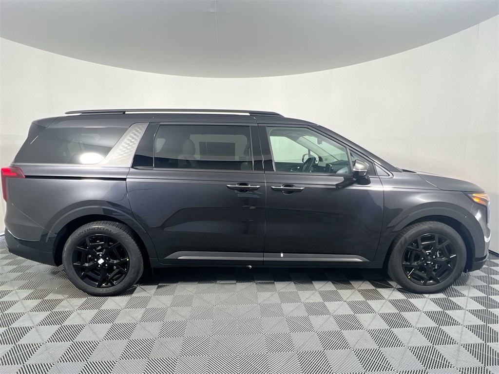 2026 Kia Carnival SX Prestige photo 2