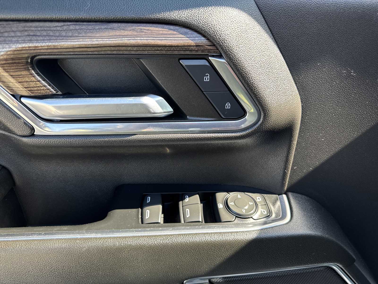 2024 Chevrolet Silverado 3500HD LT photo 19
