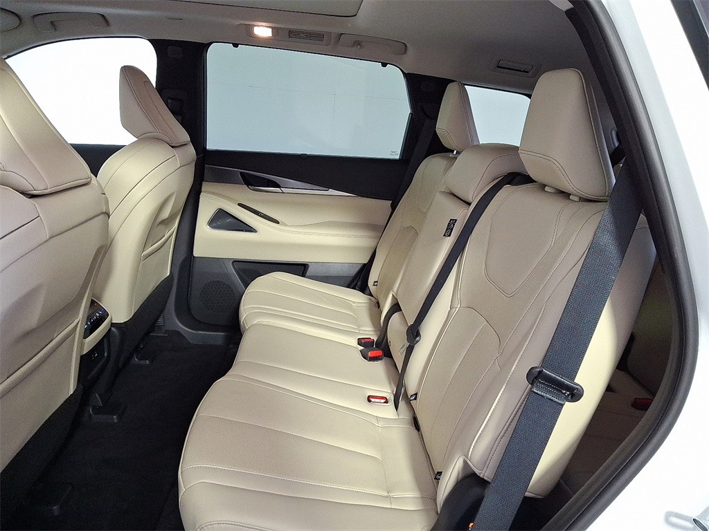 2025 Infiniti QX60 Luxe photo 11