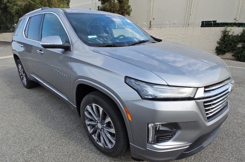 2023 Chevrolet Traverse Premier photo 2