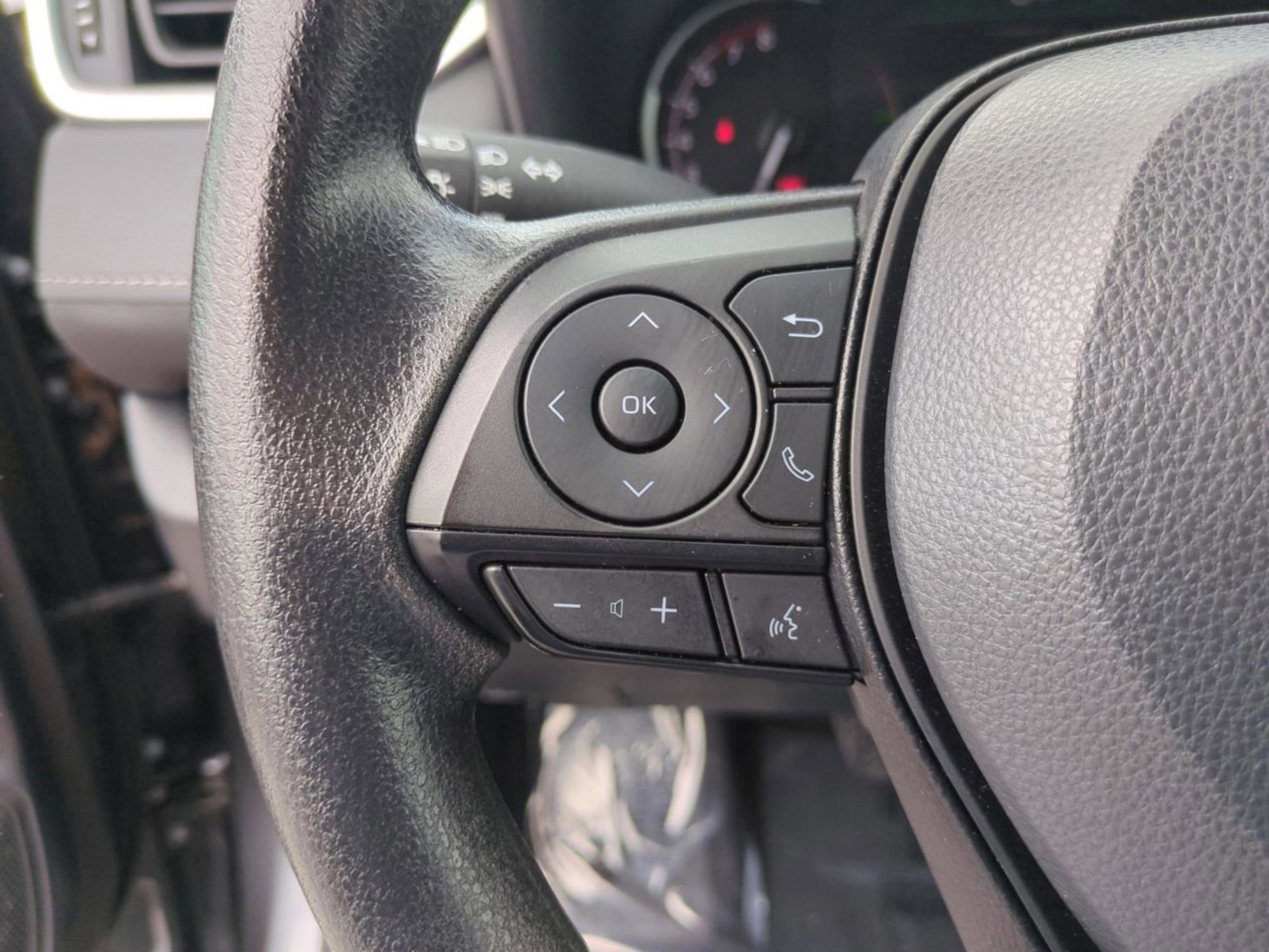 2024 Toyota RAV4 LE photo 22