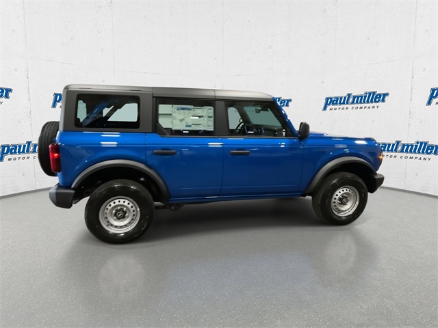 2025 Ford Bronco Base photo 12