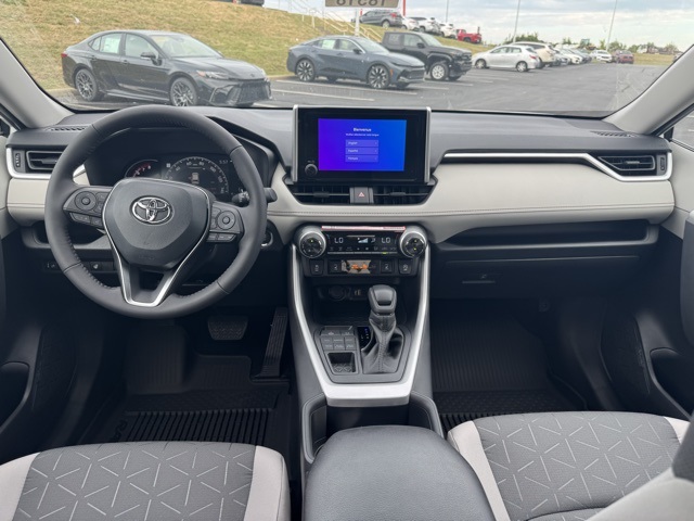 2025 Toyota RAV4 XLE photo 14