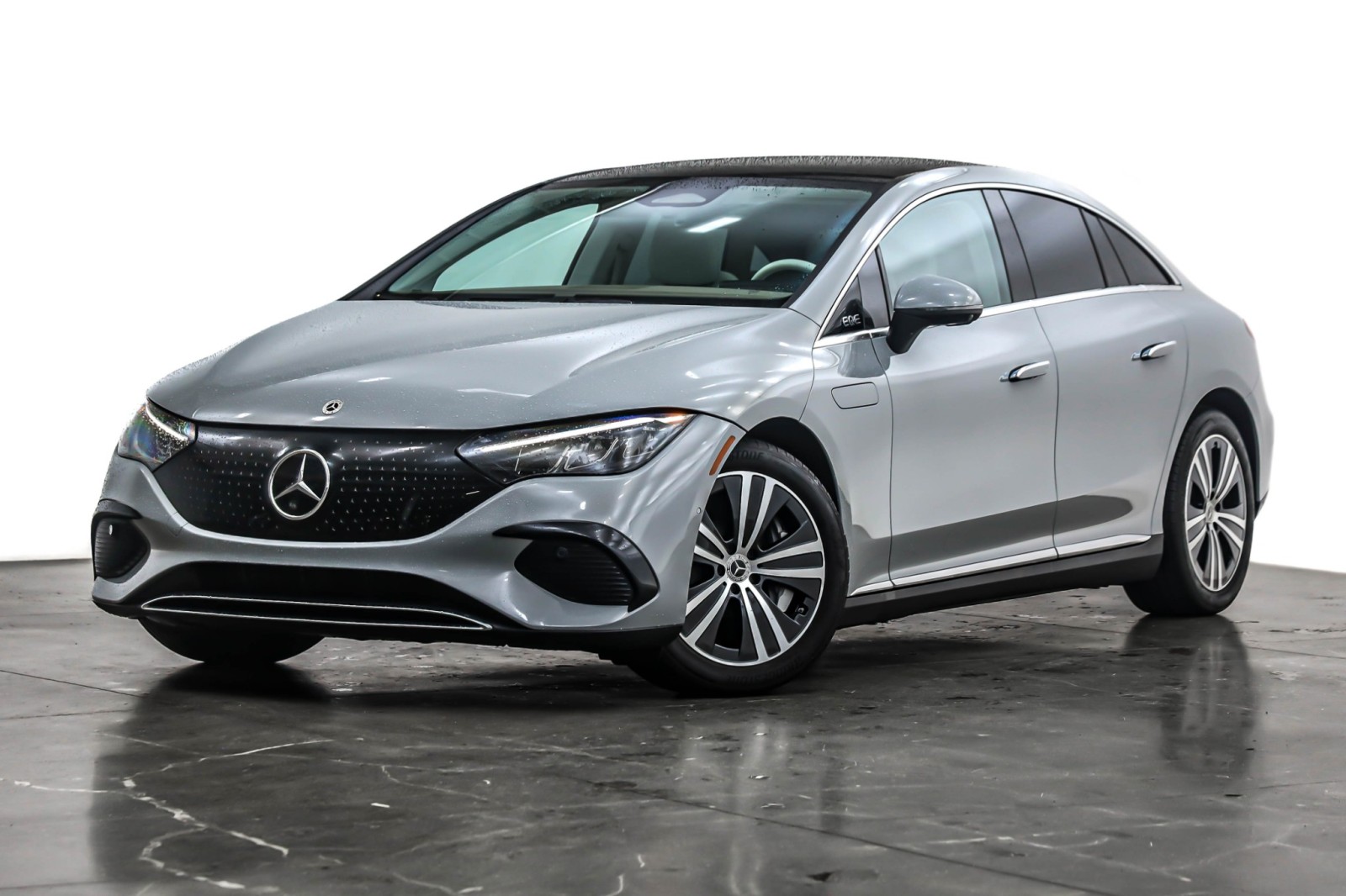 2023 Mercedes-Benz EQE Base's photo