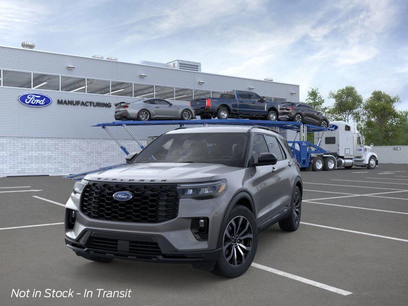 2026 Ford Explorer ST-Line photo 2