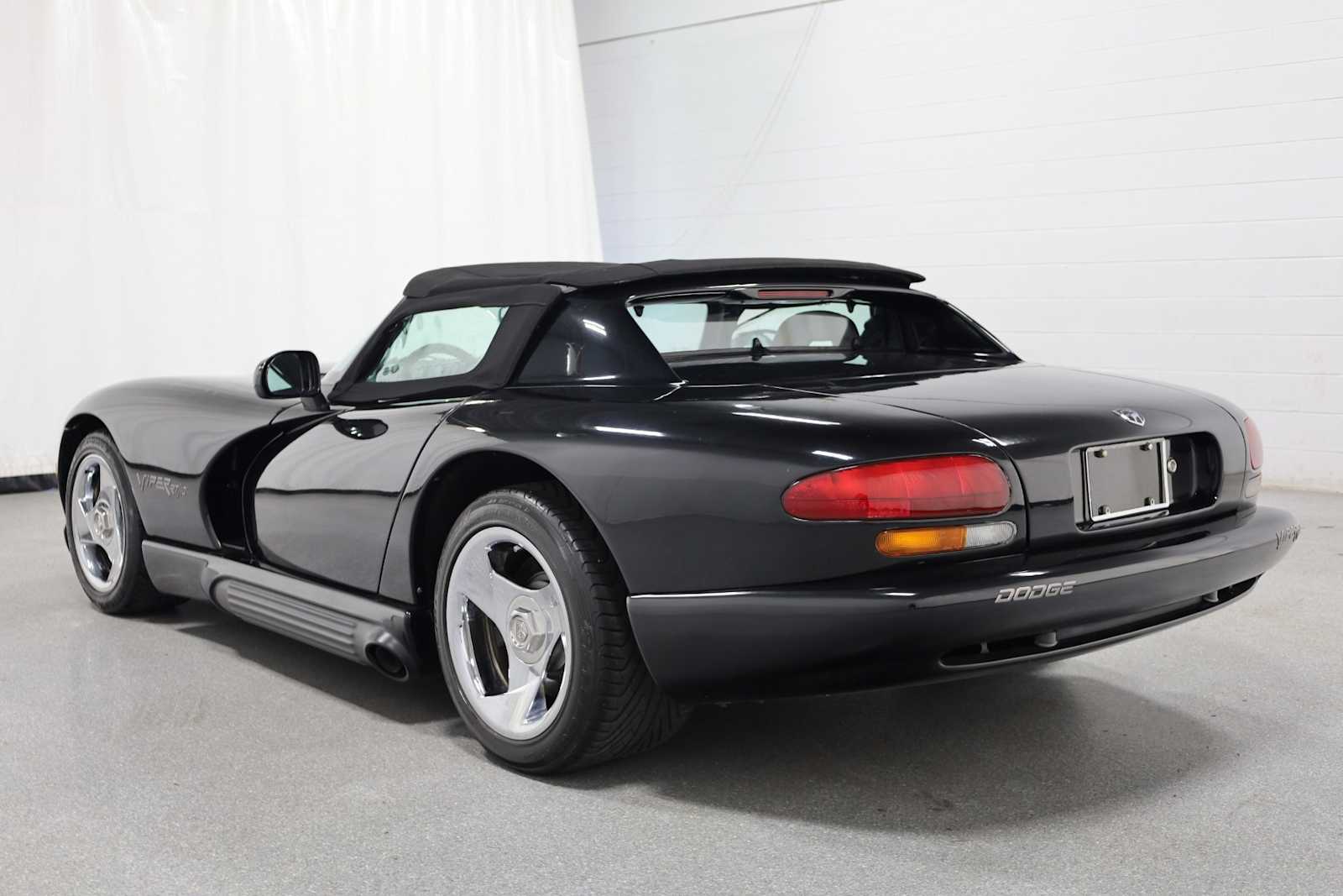 1994 Dodge Viper 10 photo 3