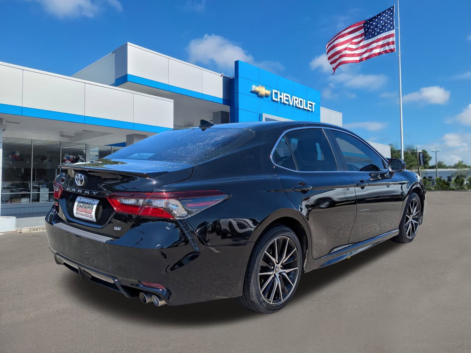 2024 Toyota Camry SE photo 4