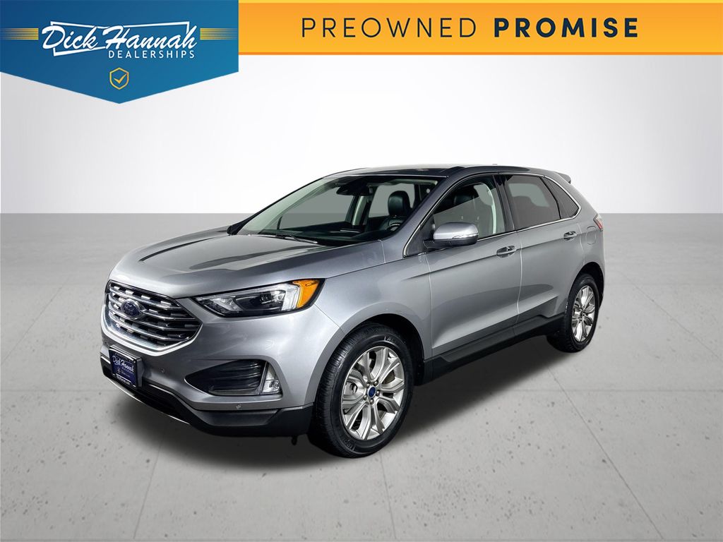 2022 Ford Edge Titanium's photo