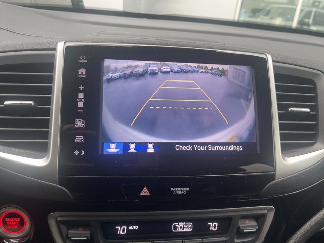 2017 Honda Pilot Touring photo 3