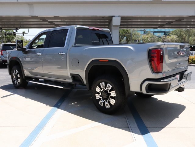 2025 Gmc Sierra 2500 HD Denali photo 4