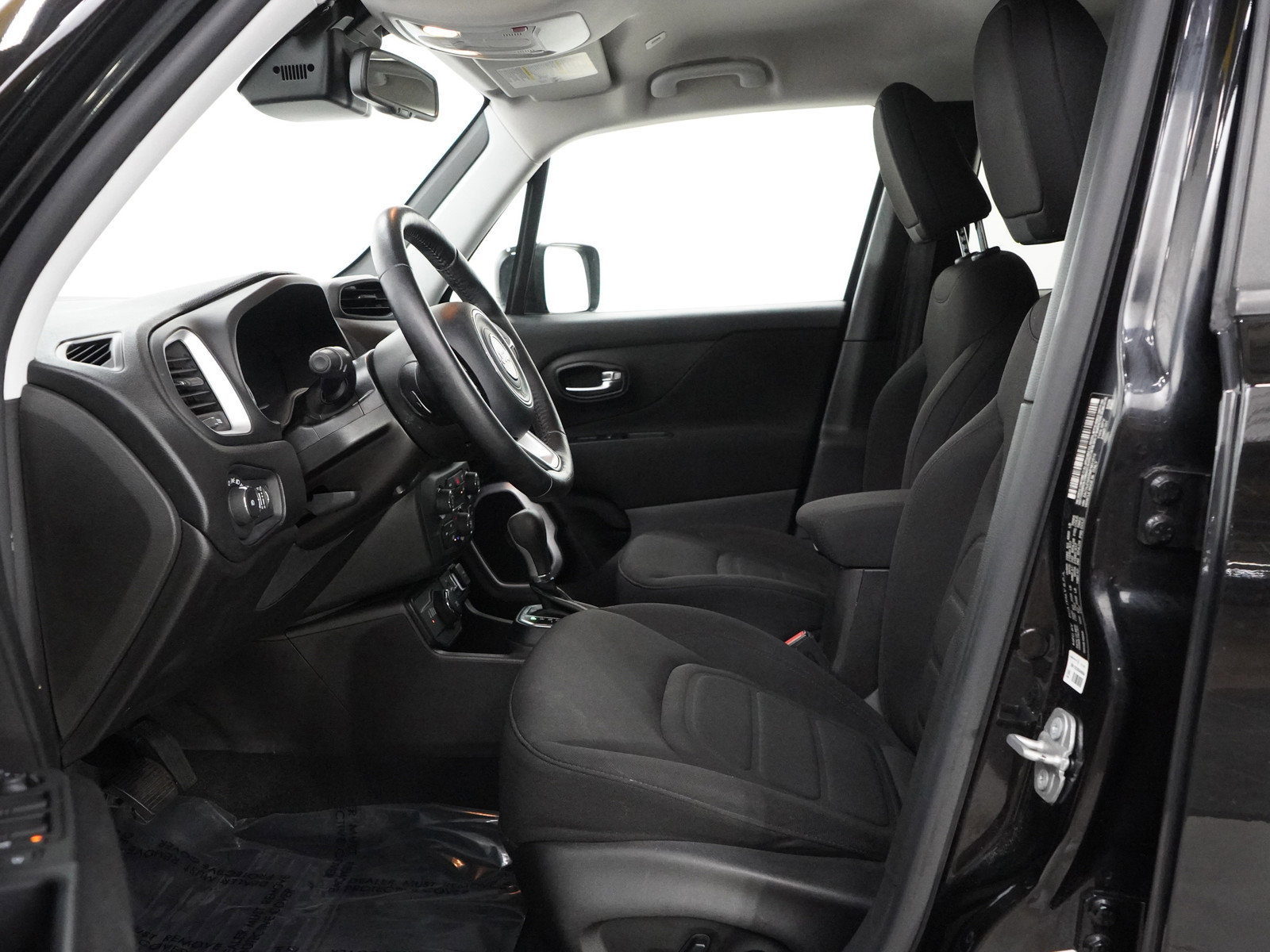 2021 Jeep Renegade Latitude photo 18