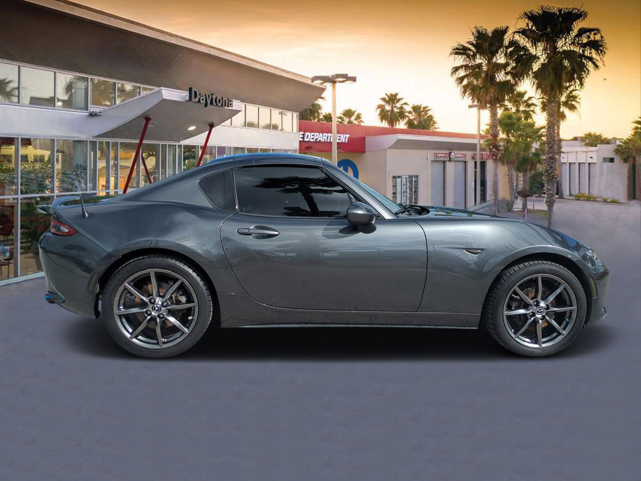 2018 Mazda MX-5 Miata Miata RF Grand Touring photo 2