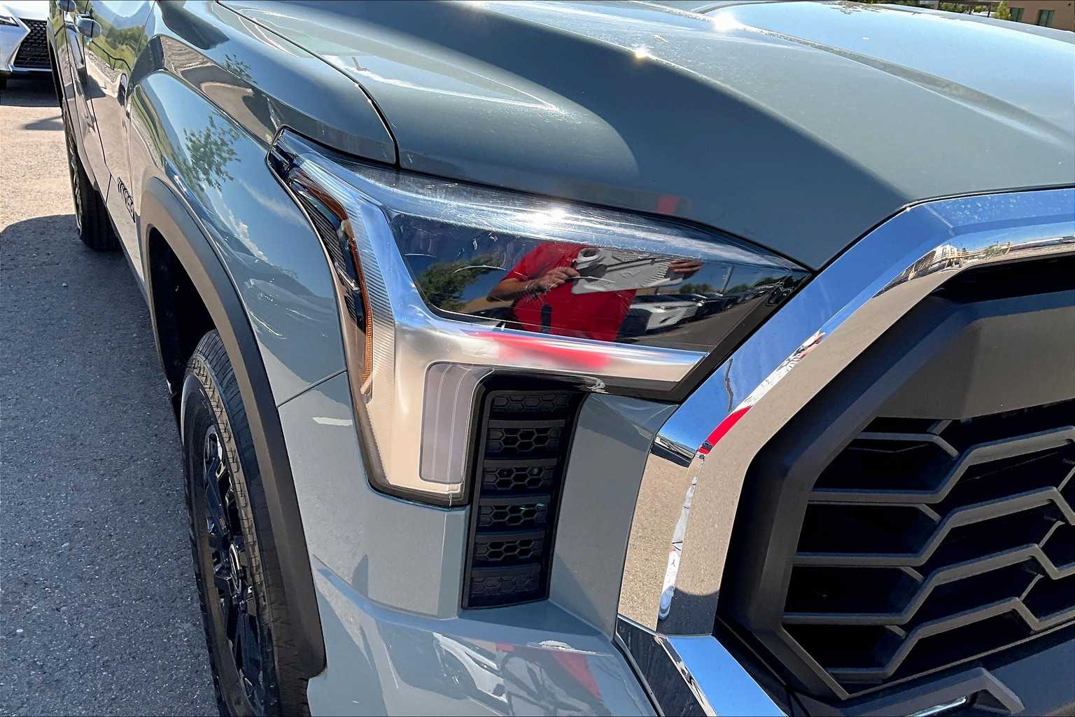 2024 Toyota Tundra CrewMax SR5 photo 27