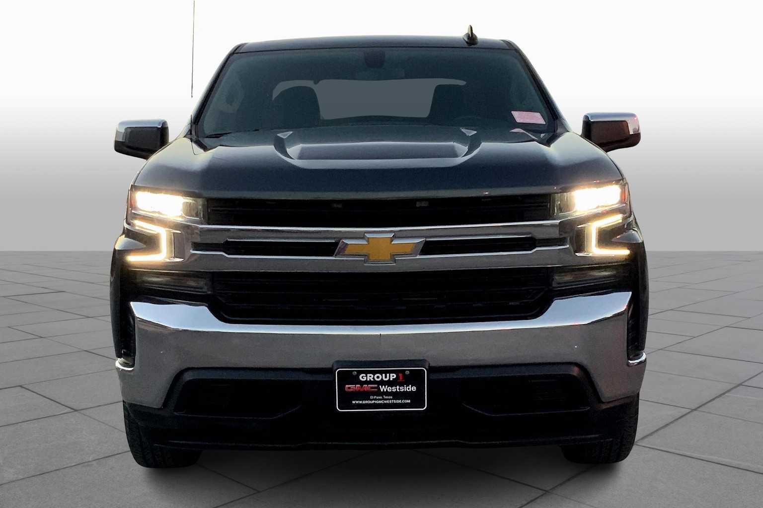 2020 Chevrolet Silverado 1500 LT photo 3