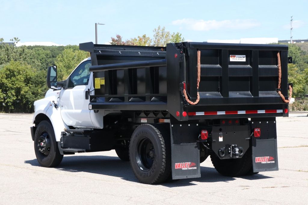 2025 Ford F-750 photo 4