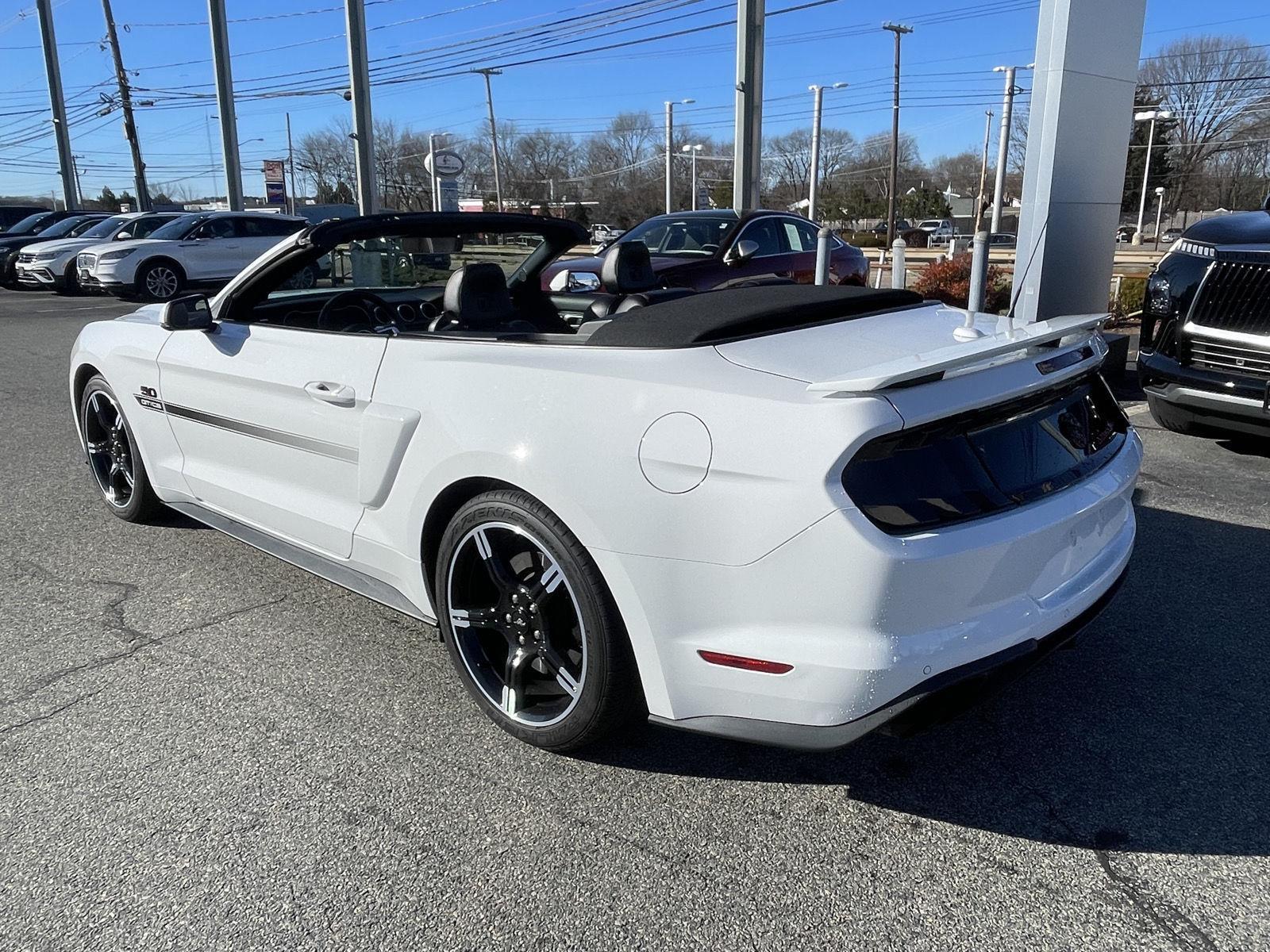 2021 Ford Mustang GT Premium photo 3