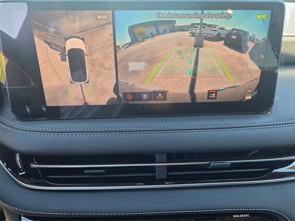 2026 Infiniti QX60 Luxe AWD photo 9