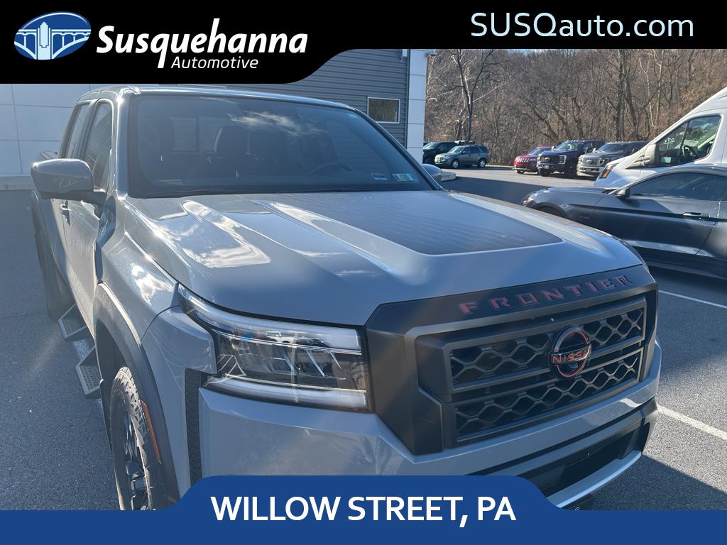 2023 Nissan Frontier PRO-4X's photo