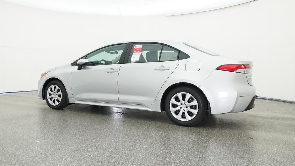2025 Toyota Corolla LE photo 12