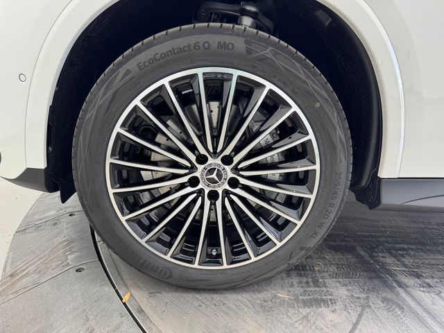 2026 Mercedes Benz GLC 350e 4MATIC photo 9