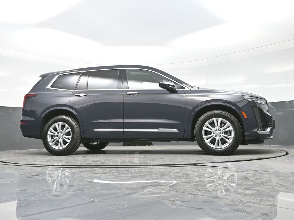 2025 Cadillac XT6 Luxury photo 19