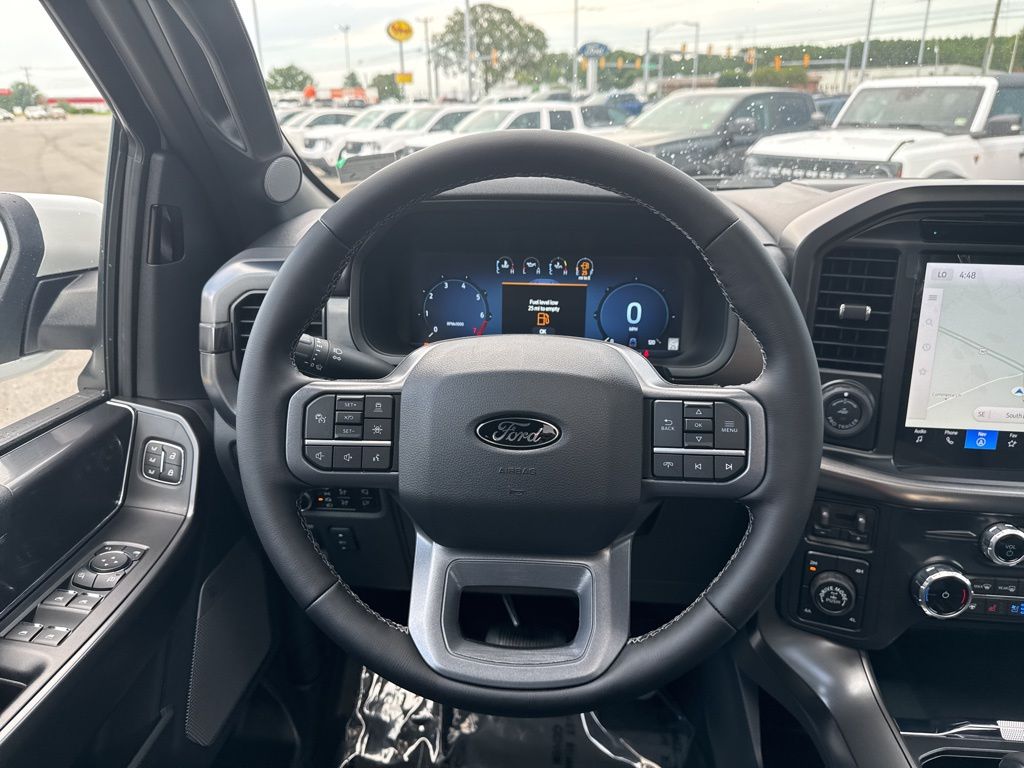 2025 Ford F-150 Lariat photo 23