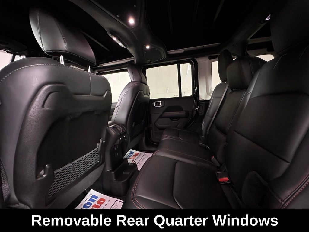 2024 Jeep Wrangler Rubicon photo 18
