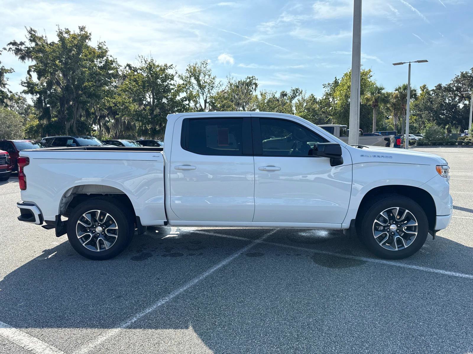 2024 Chevrolet Silverado 1500 RST photo 2