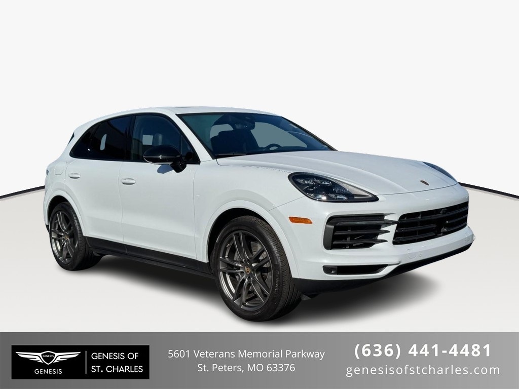 2023 Porsche Cayenne Platinum Edition's photo
