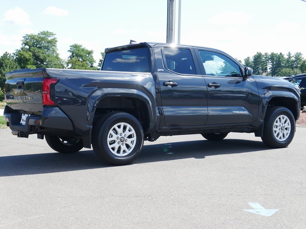 2024 Toyota Tacoma SR5 photo 7