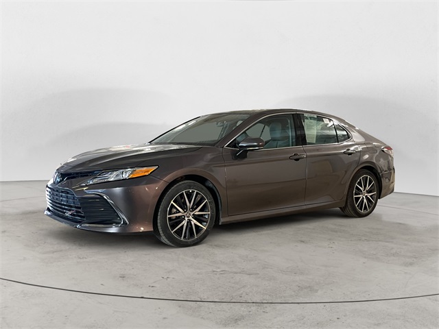 Used 2024 Gray Toyota XLE image 1