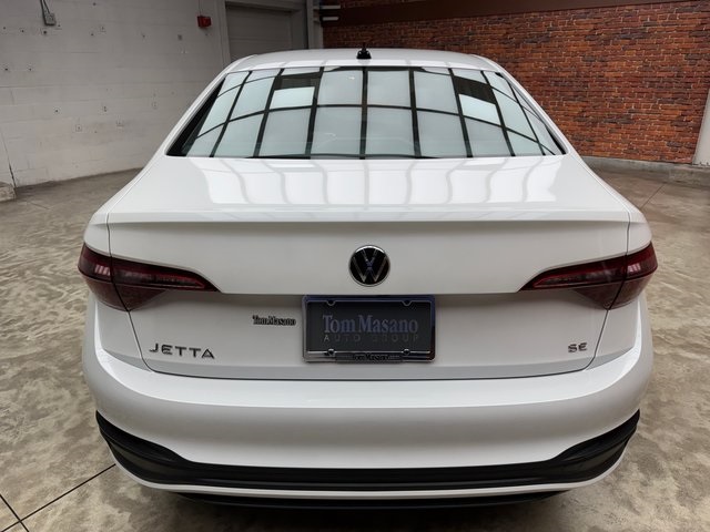 2023 Volkswagen Jetta 1.5T SE photo 2