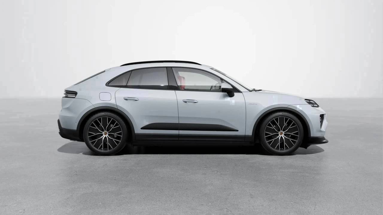 2025 Porsche Macan 4 Electric photo 7