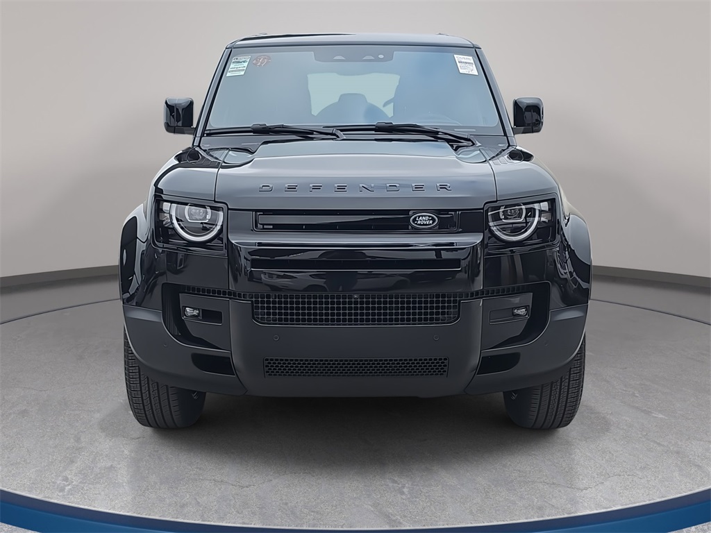 2026 Land Rover Defender 110 S photo 2