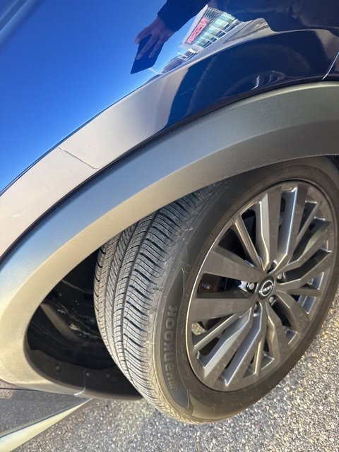 2025 Nissan Pathfinder SL photo 3