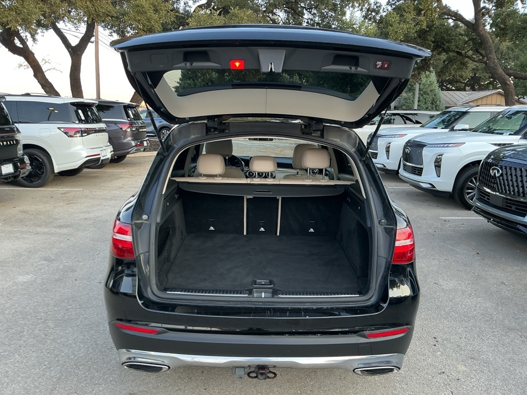 2016 Mercedes Benz GLC 300 4MATIC photo 25