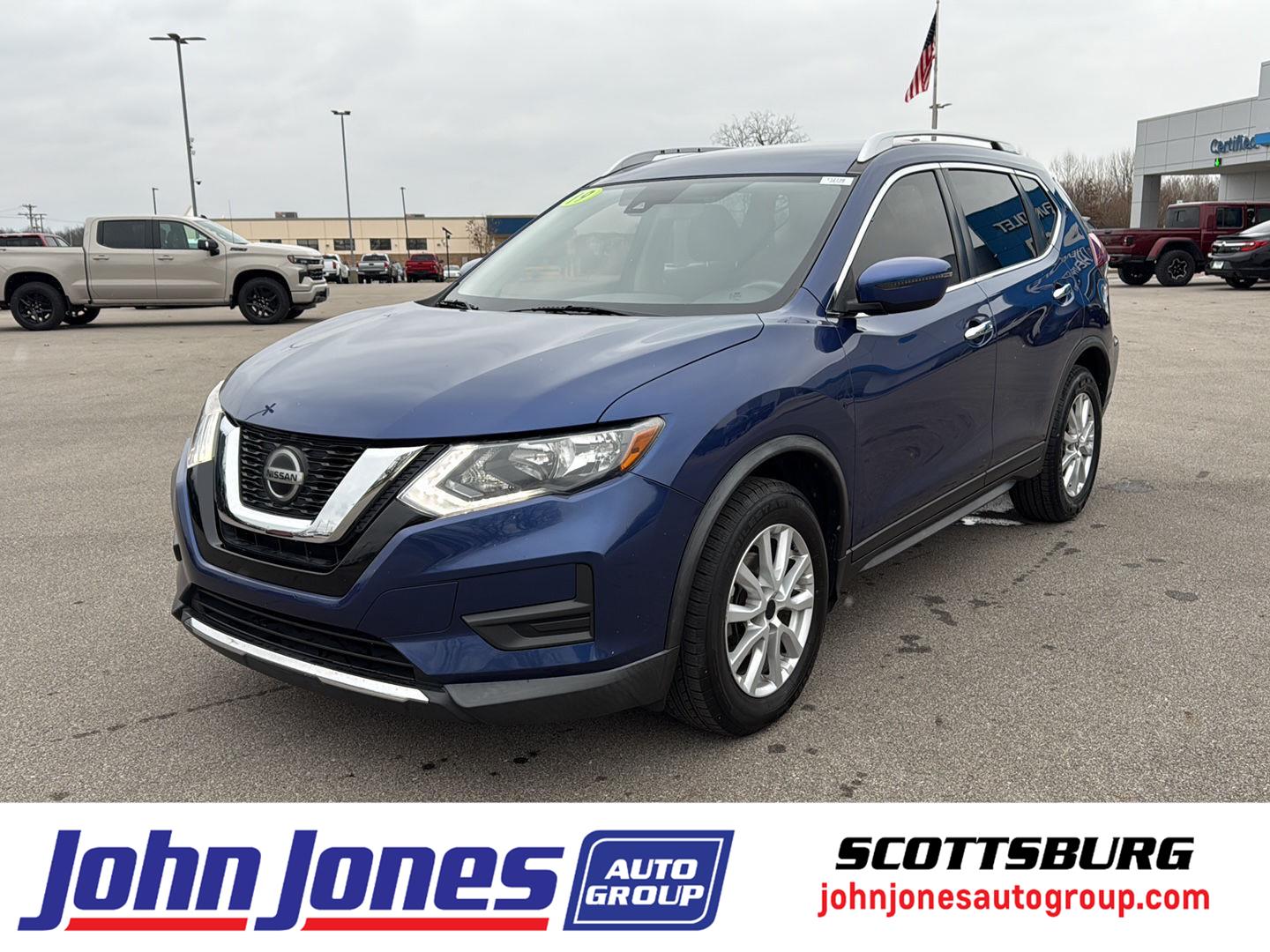 2019 Nissan Rogue SV's photo