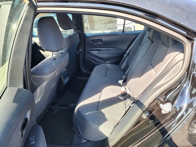 2025 Toyota Corolla LE photo 7