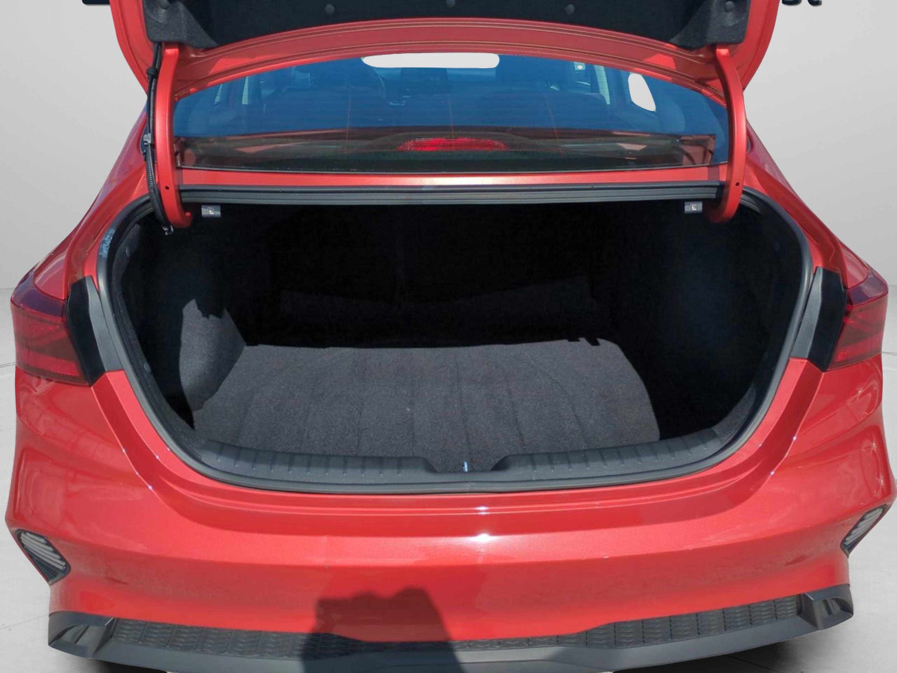 2023 Kia Forte LX photo 14