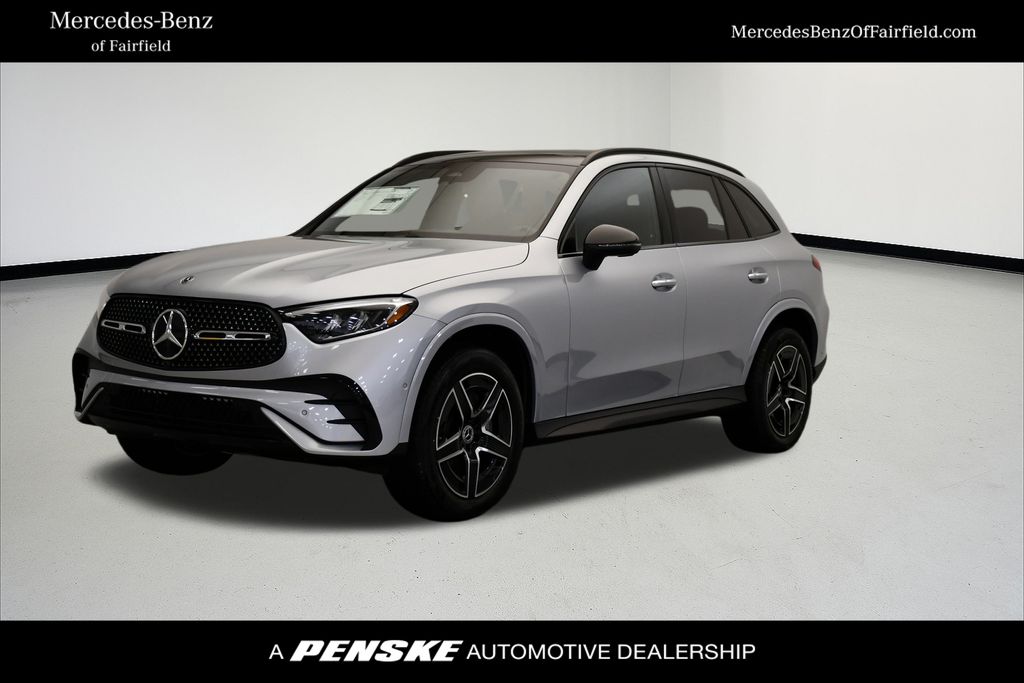 2026 Mercedes-Benz GLC Base's photo