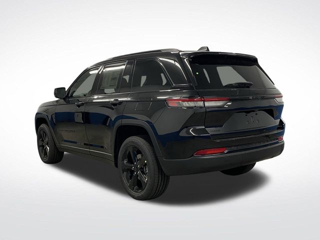 2025 Jeep Grand Cherokee Altitude X photo 2