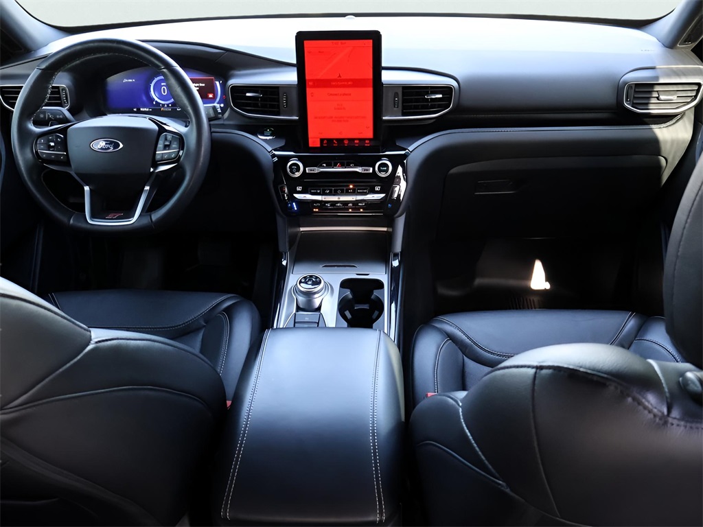 2021 Ford Explorer ST photo 15