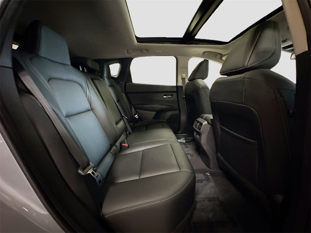 2025 Nissan Murano SL photo 13