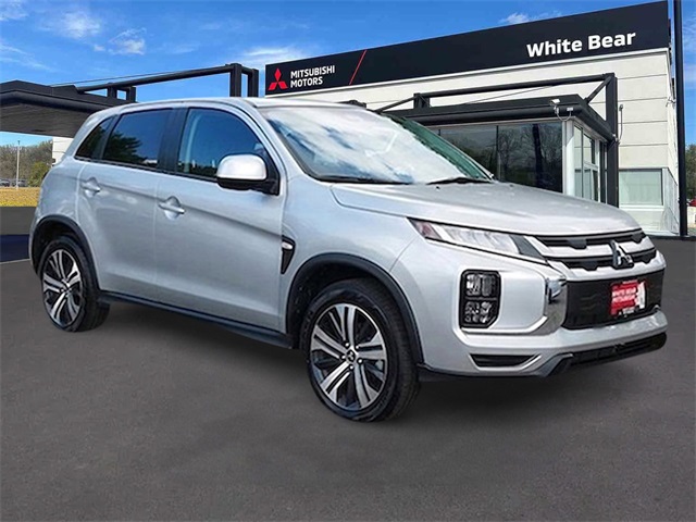 2024 Mitsubishi Outlander Sport ES's photo