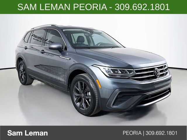 2023 Volkswagen Tiguan SE's photo